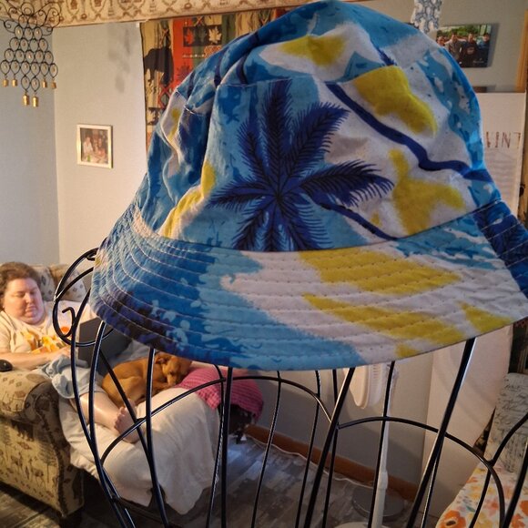 UNISEX HAT - Picture 1 of 2